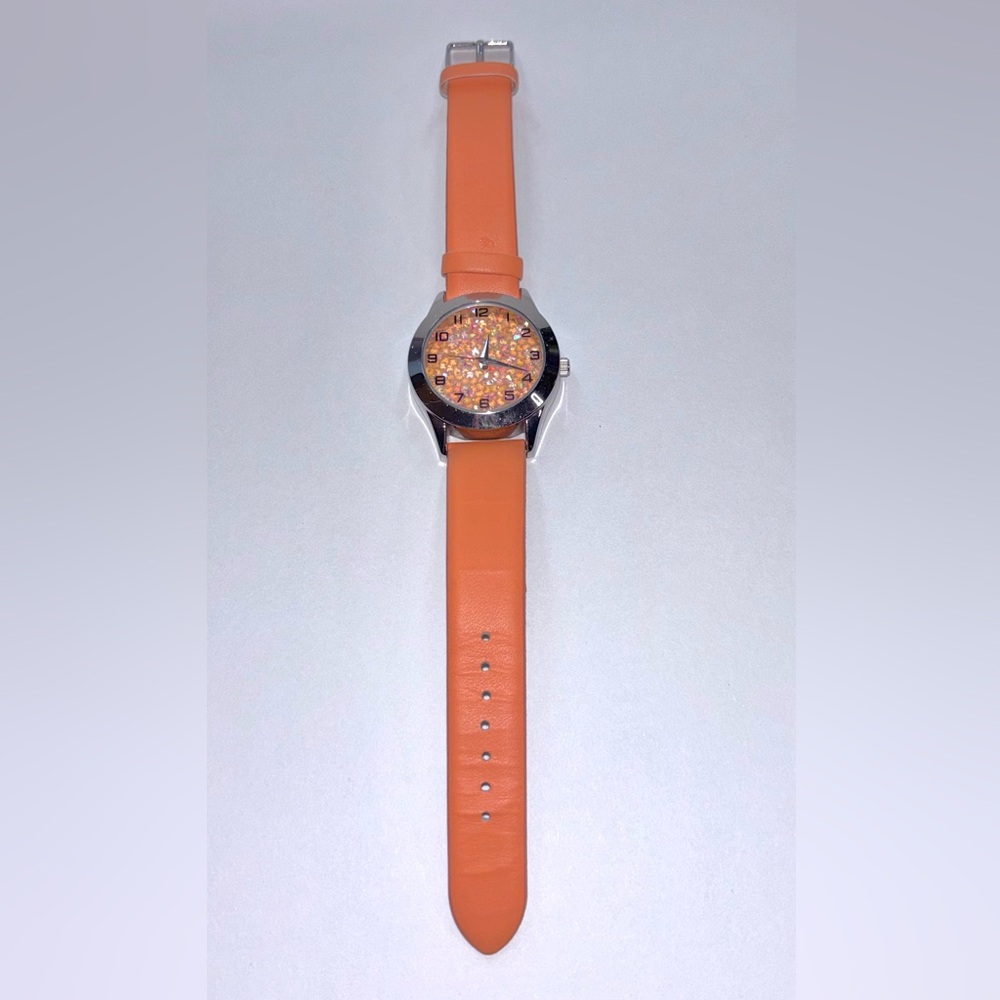 Salmon Colore Rhinestone Dial Leather-Strap Watch - Fashionable Women's Wearable